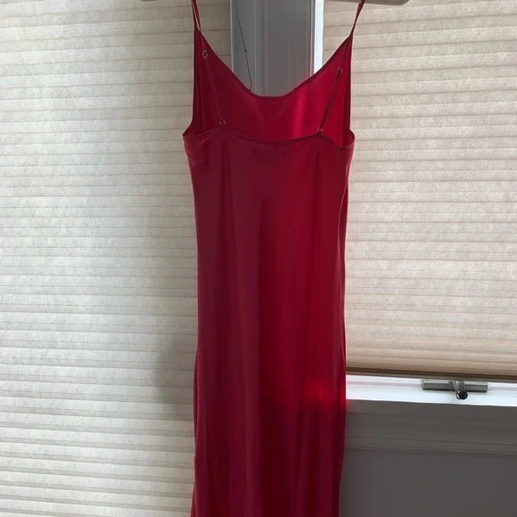 Reformation Alisal silk slip dress in hot pink - Picture 5 of 10